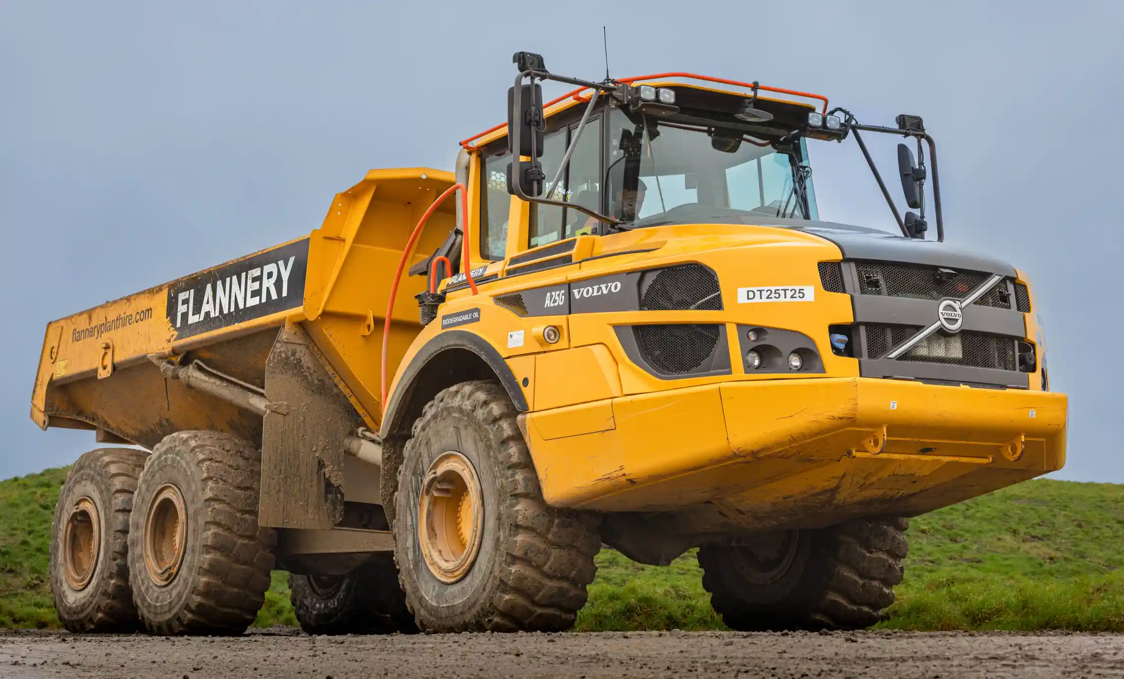 Volvo articulated dumptruck working on a construction site.